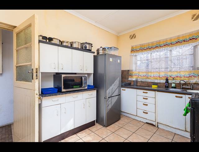 5 BEDROOM HOUSE FOR SALE IN VASCO ESTATE